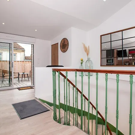 Les Tropeziennes De Libourne